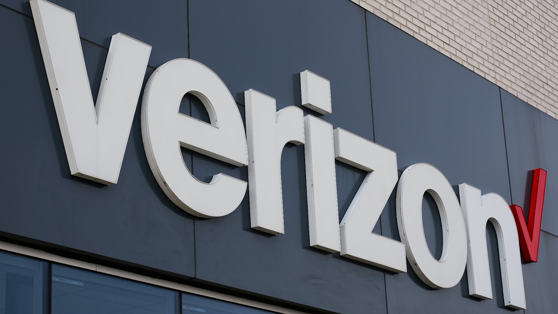 Verizon outages reported across U.S.