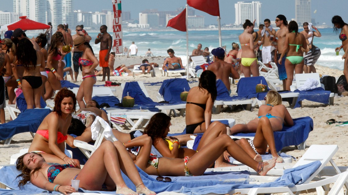 US issues travel alert for Spring breakers in Mexico