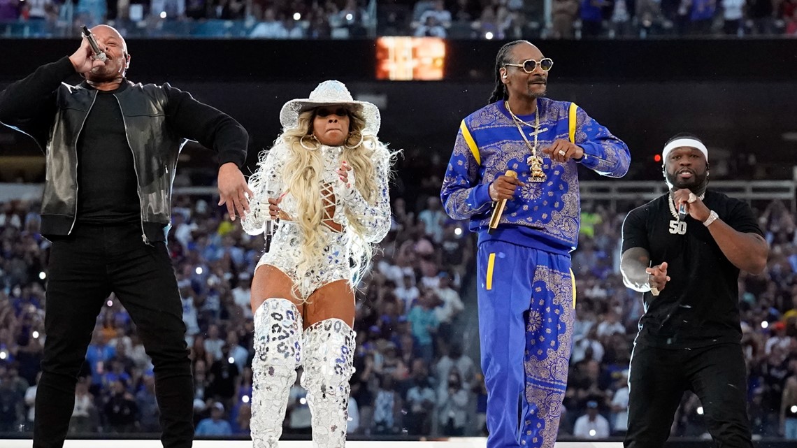 Rap Takes Over Super Bowl Halftime, Balancing Celebration and