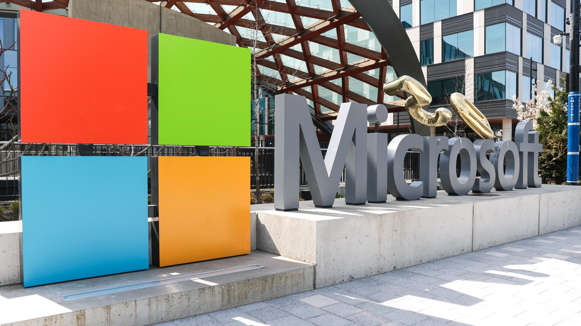 Microsoft responds to outages for users across North America on Friday