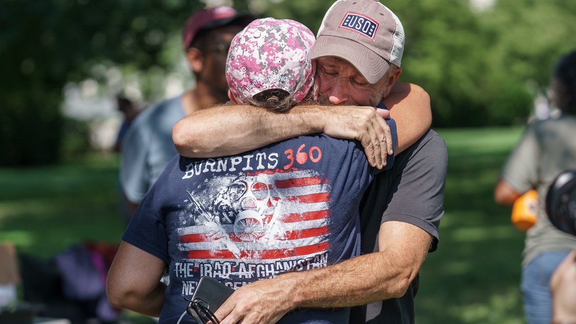 Senate approves bill to aid veterans exposed to toxic burn pits