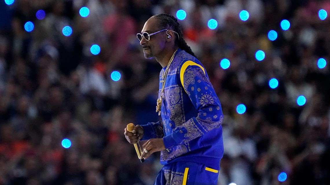 Rap Takes Over Super Bowl Halftime, Balancing Celebration and