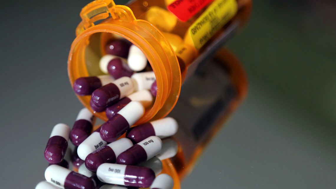 Senate parliamentarian weakens Dem drug plan in economic bill