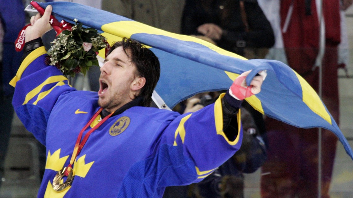 Alexander Mogilny Belongs in the Hockey Hall of Fame