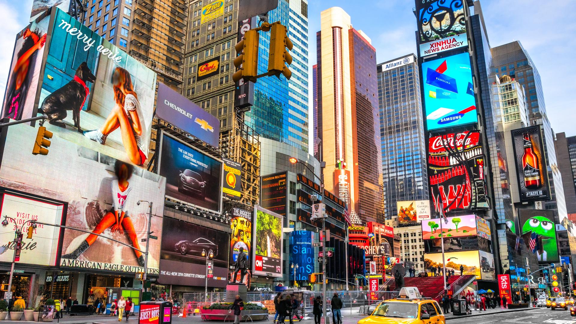 Bank of America executive dies in apparent random stabbing in NYC ...