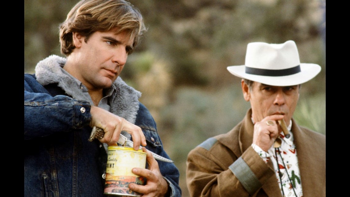 Scott Bakula Reflects On Quantum Leap Talks Only Murders In The Building Shout Outs