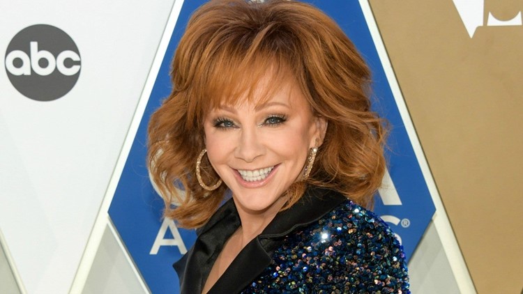 Reba Mcentire S Best Looks At The 2020 Cma Awards Wusa9 Com