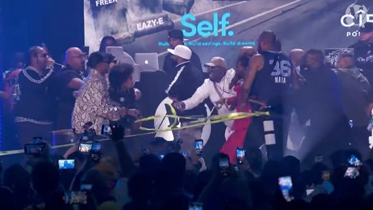 bone thugs n harmony and three 6 mafia have all out fight during verzuz battle wusa9 com