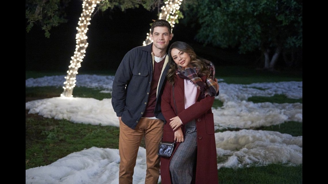 Holiday Movies Worth Watching On Hallmark Netflix Lifetime More Wusa9 Com