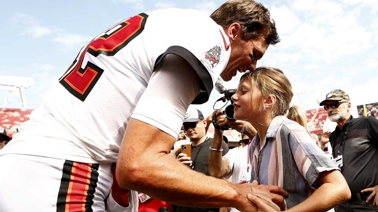 Tom Brady's Uncertain Career Could Prompt Buccaneers to Turn to