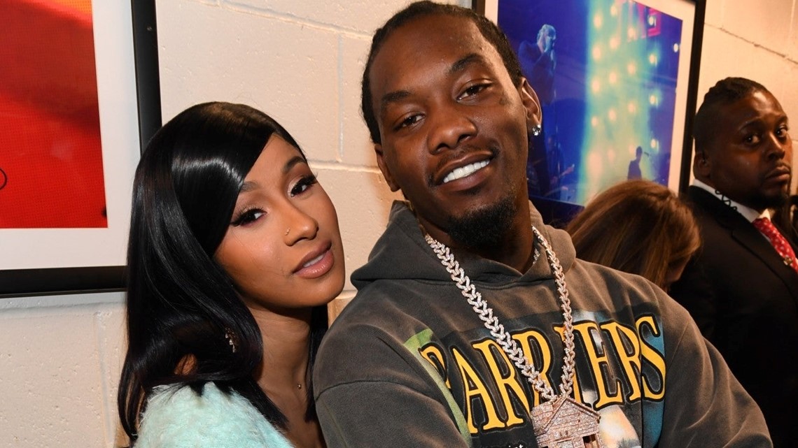 Cardi B shares sweet family photo with Offset and their 2 kids