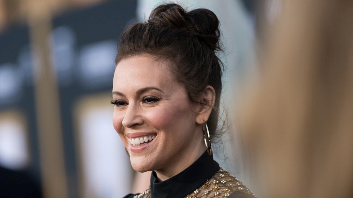 Alyssa Milano Celebrates Turning 50 With Makeup-Free Selfie: 'No Filter. No  Touching Up' | wusa9.com