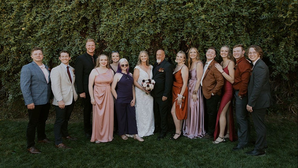 christine brown's wedding dress Sister Wives' Star Brown Reveals the She Never Wore Size:44 EU (10.5 - 11 US) Long Homecoming Dresses | AW-PD-10891 Kody brown