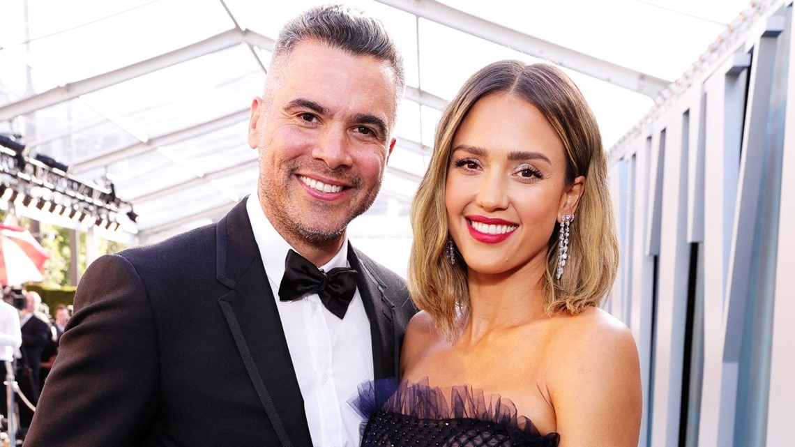 Style Notes: Jessica Alba Covers 'Allure'; Bloomingdales Accidentally Gives  Away Thousands in Store Credit