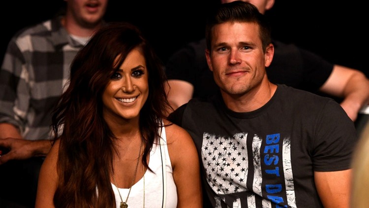 Teen Mom 2 Star Chelsea Houska Is Pregnant With Baby No 4 I Already Have A Bump Wusa9 Com