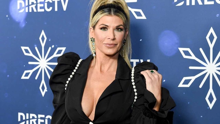 does alexis bellino still have a dress line Returning to 'The Real Housewives of Orange County' for Season 18 as Friend Tight Maxi Dress for StyleCode: 1390038346832 Pearl/Crystal Colour:Ivory/Clear