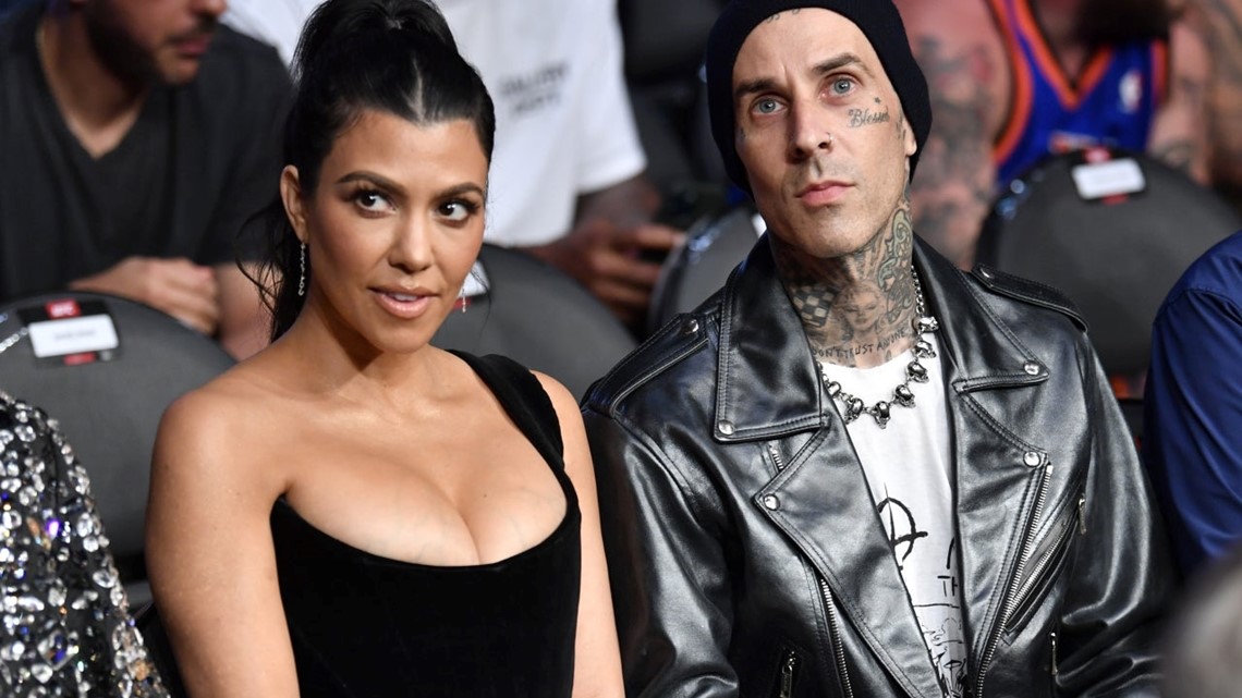 Kourtney Kardashian Goes Topless In Racy Pic After Travis Barker Cuts Her Hair 6342