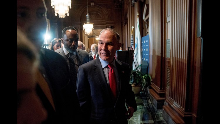 Scott Pruitt's $50-per-night condo looks really bad Scott Pruitt's $50-per-night condo looks really bad