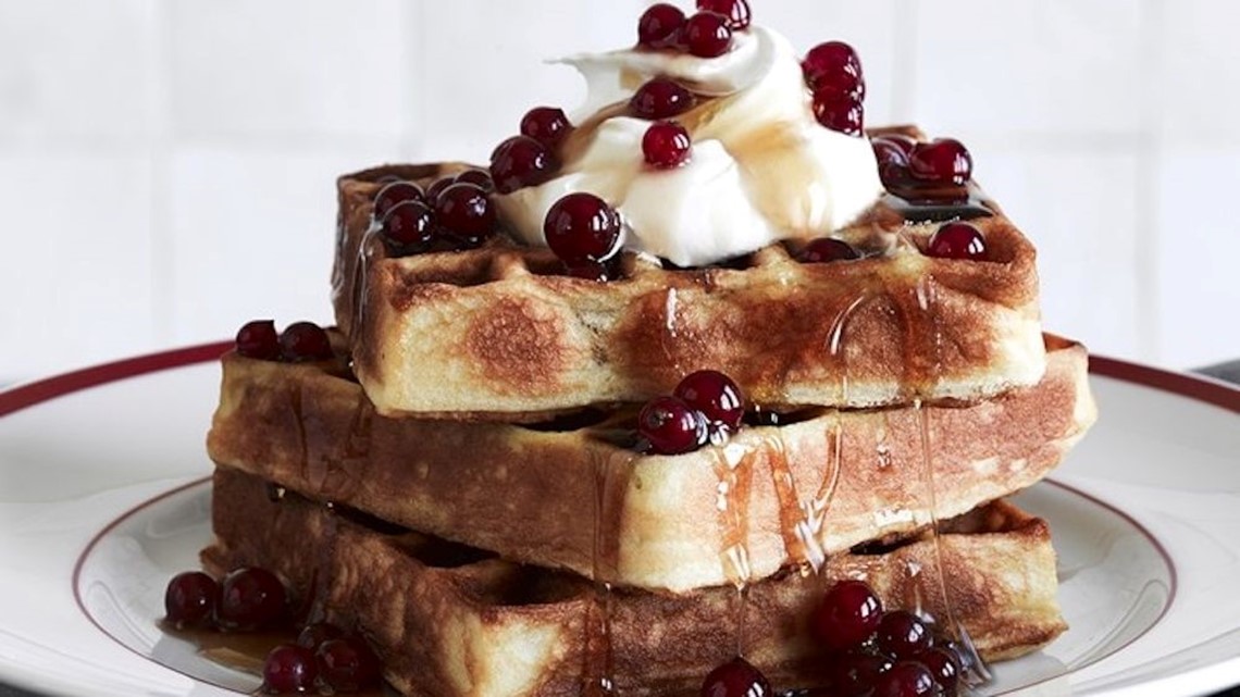 williams sonoma star wars waffle maker