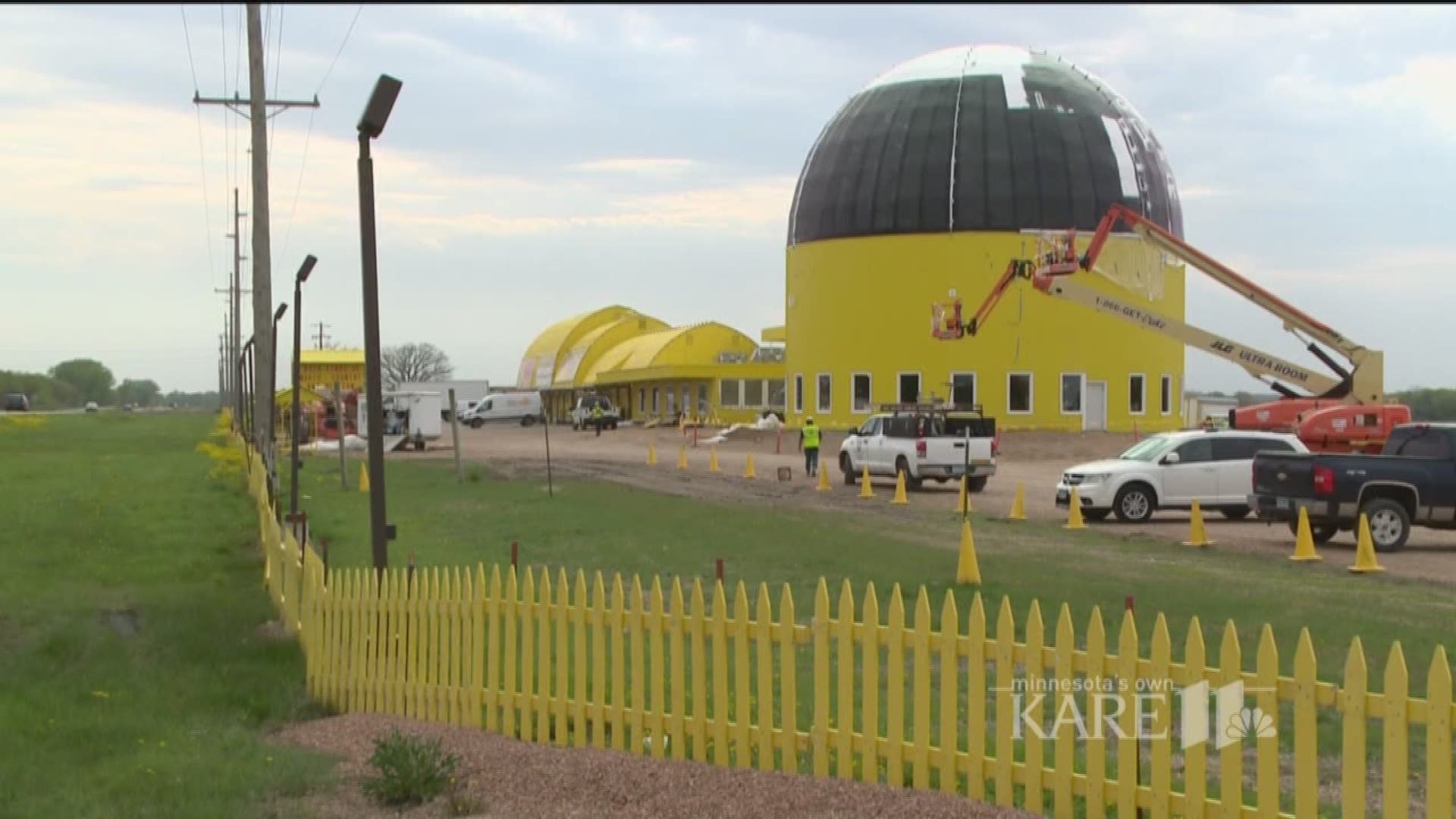 Minnesota's Largest Candy Store expands again