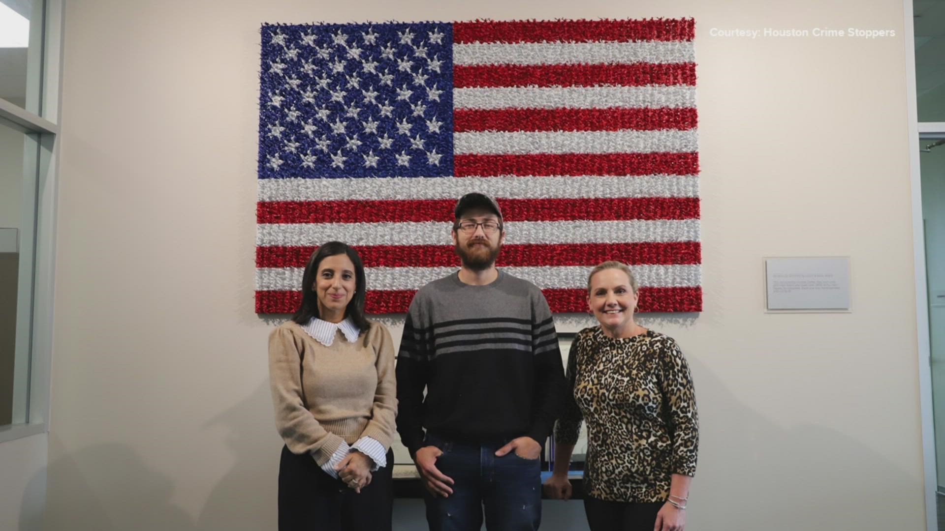 Plumber who found cash and checks in Lakewood given 20K reward