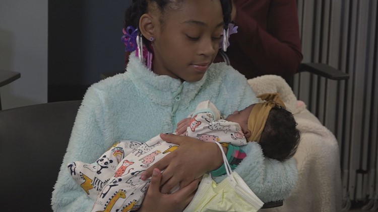 'I am very thankful': Young girl delivers mom's 'miracle' baby at home with help of dispatcher
