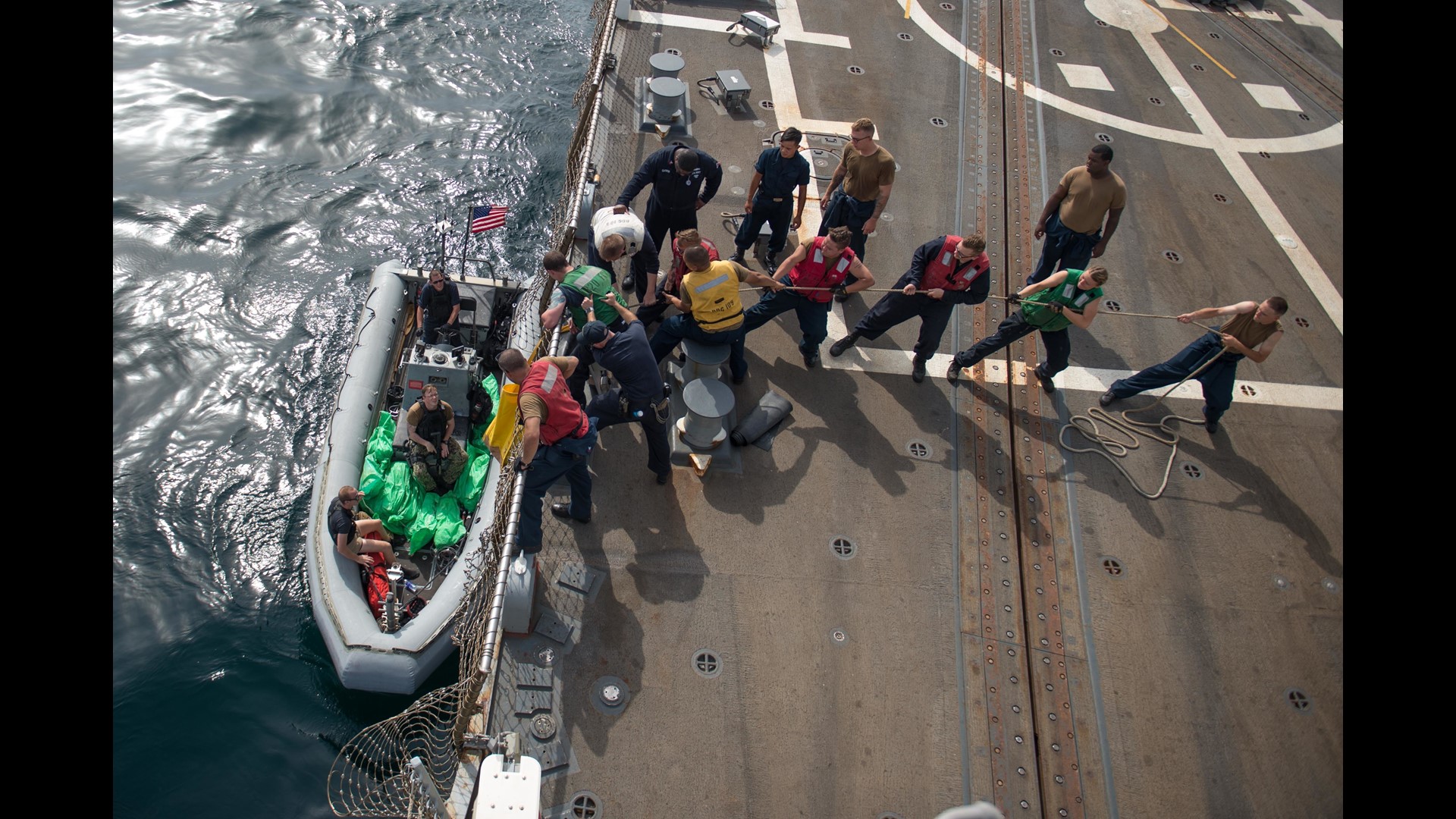 Jason Dunham Stack PICTURES: Norfolk-based USS Jason Dunham seizes hundreds of guns ...