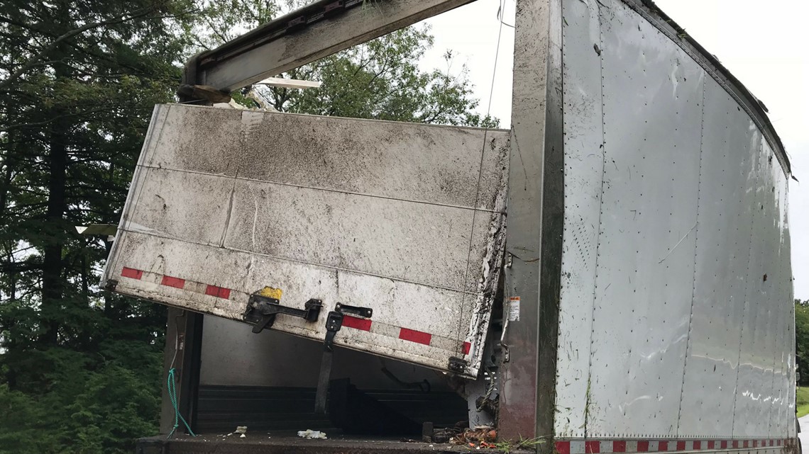 LOBSTERS LOST 7,000 lbs of lobster spill onto Route 1 in crash