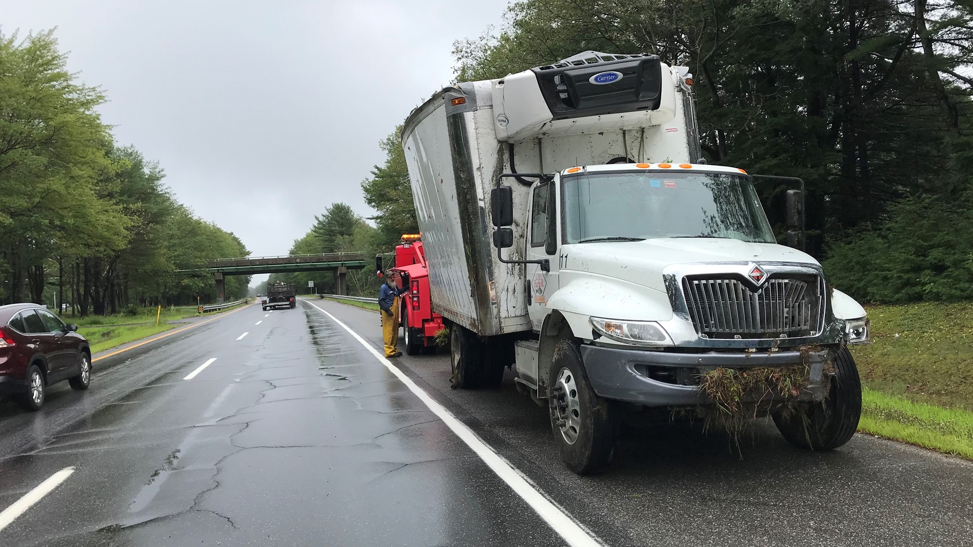 LOBSTERS LOST 7,000 lbs of lobster spill onto Route 1 in crash