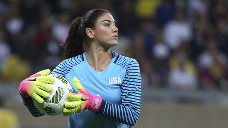 Hope Solo postpones induction to Soccer Hall of Fame after DWI, child endangerment charges