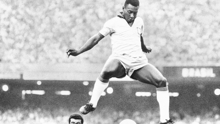 Pelé，巴西伟大的“美丽足球”之王去世了