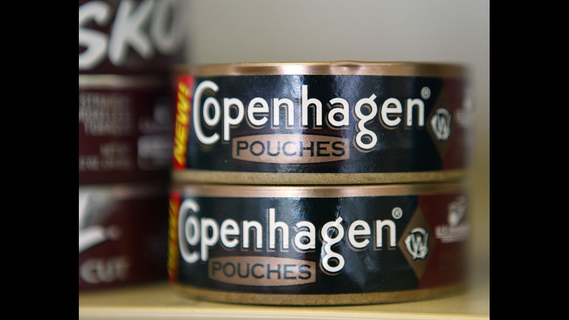 how much nicotine does chewing tobacco have How Much Nicotine Is In a Can of Dip? Fact-Checked Answers