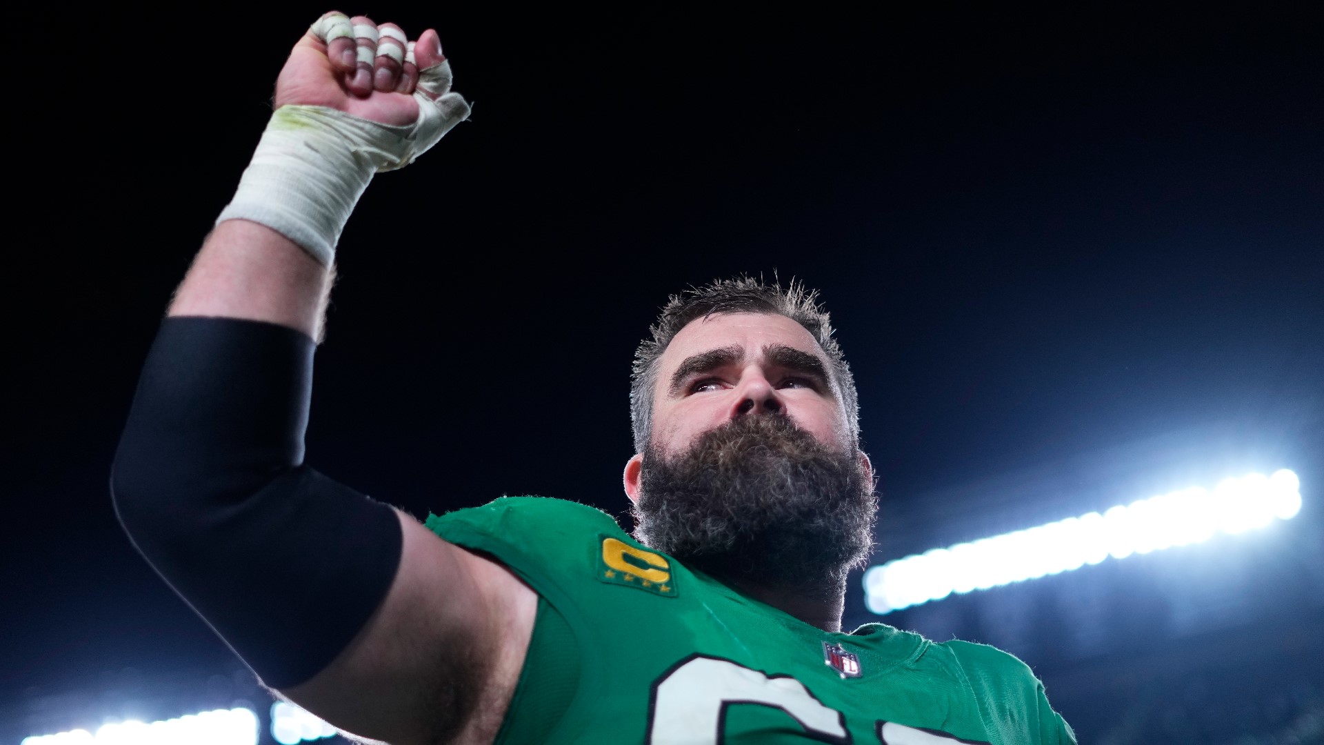 The legendary Eagles center announced his decision to retire after 13 NFL seasons at a press conference Monday afternoon.