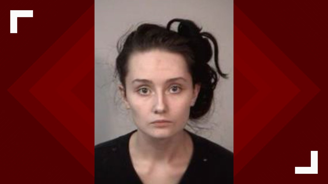 Police Woman Arrested After Breaking Into Daycare Naked Gets Out Of Jail Then Tries To Pull 6976