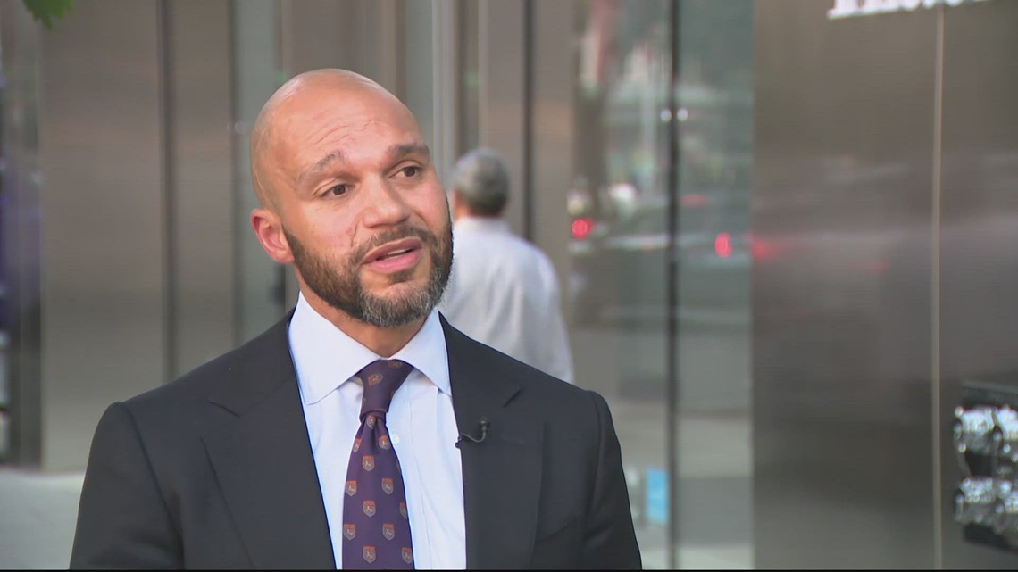 Councilmember Robert White introduces bill to cap increases on rent