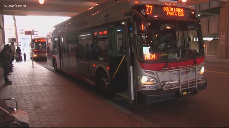 Metro: Strollers no longer required to be folded before boarding buses in DC