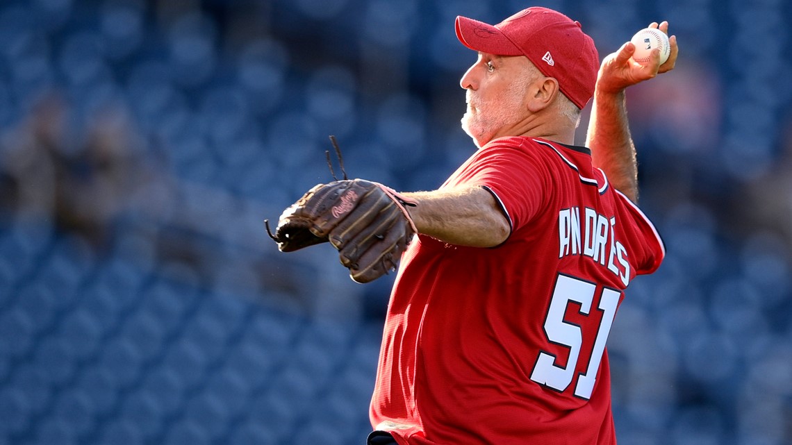 Ron Rivera to throw out Nationals first pitch Friday