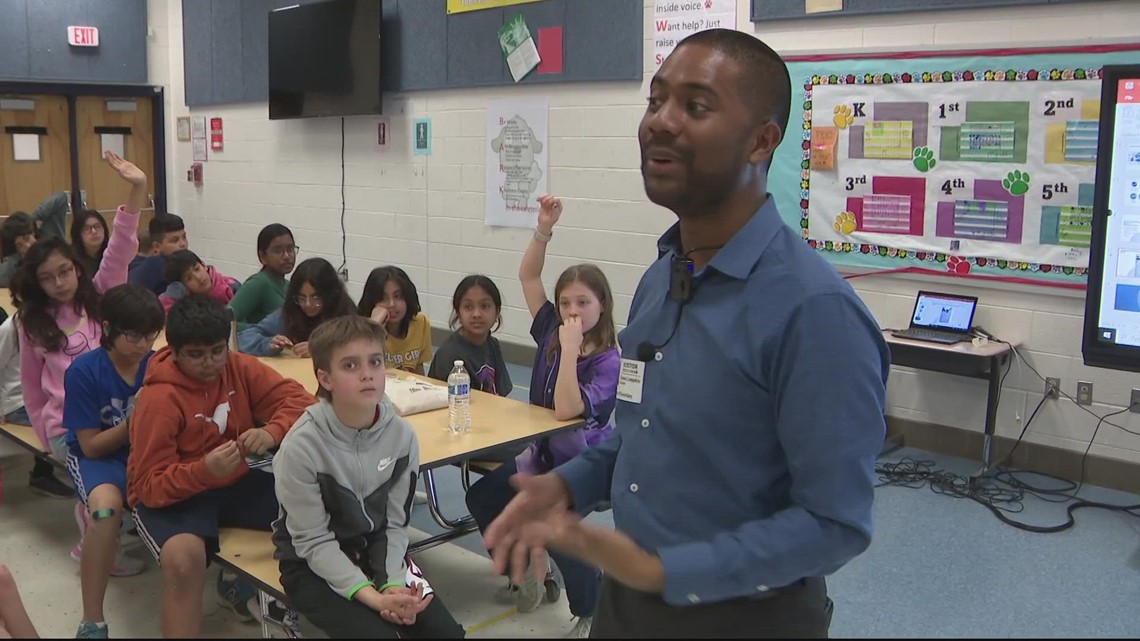 ECO9 and meteorologist Chester Lampkin visits elementary school in ...