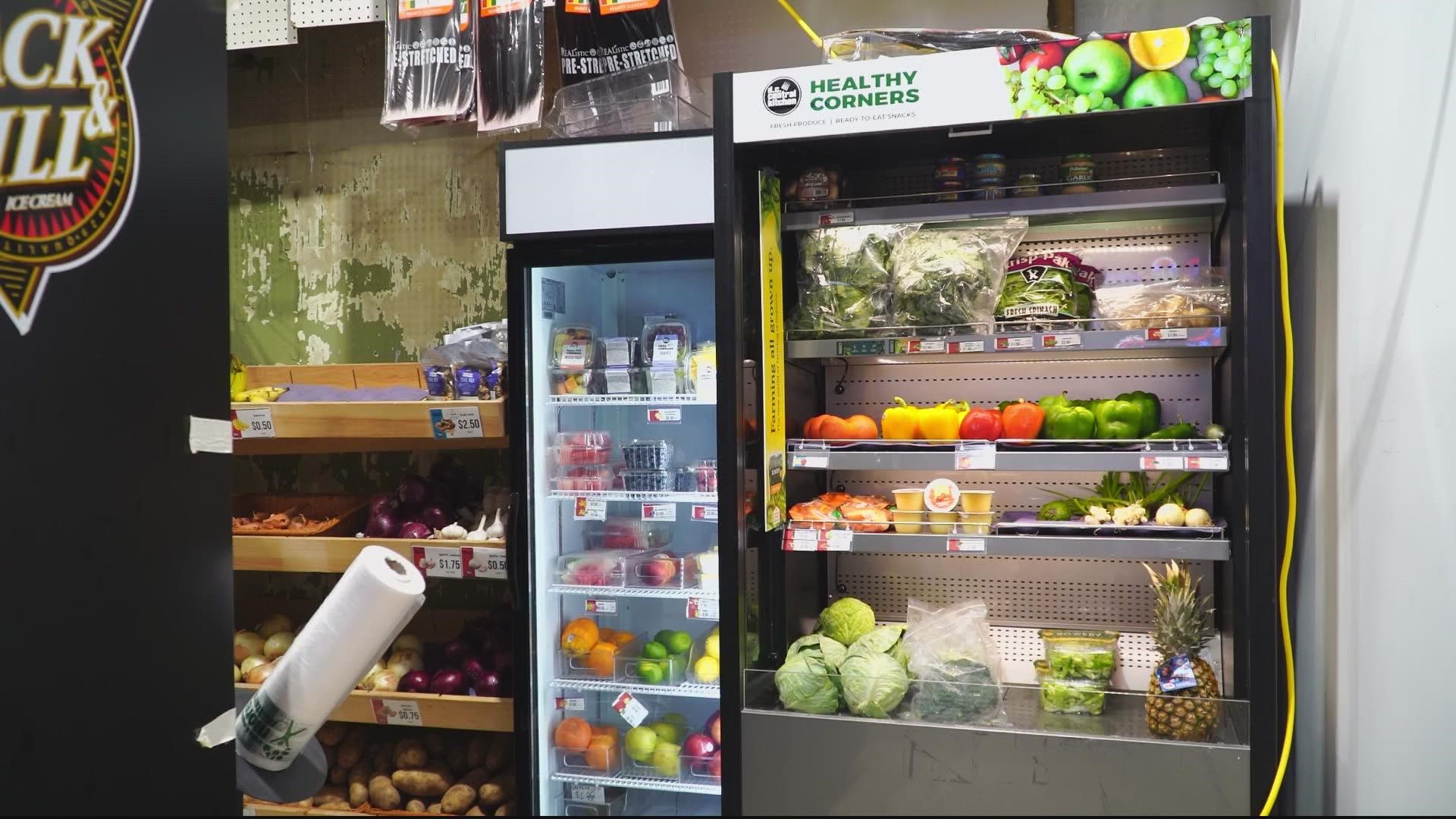The project provides DC's corner stores with fresh fruits and vegetables.