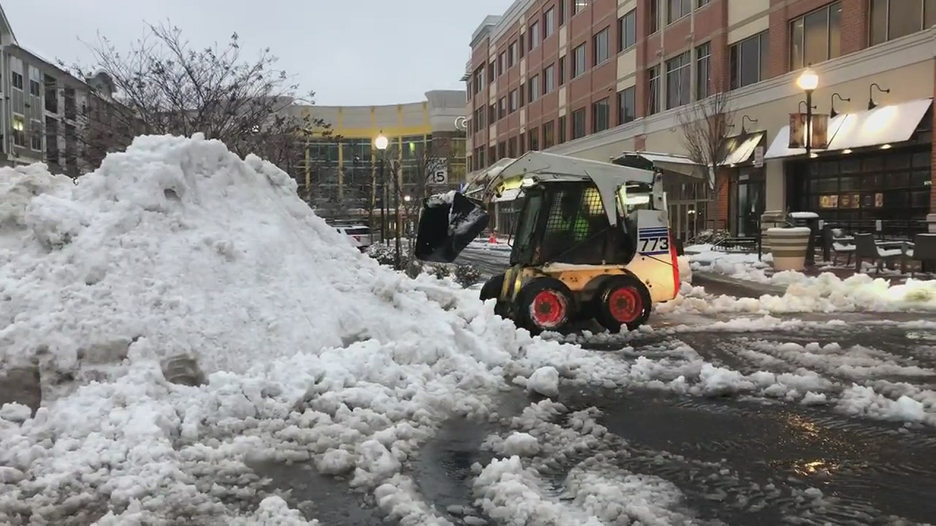 Snow being cleared in Leesburg, Virginia
Credit: Matthew Torres