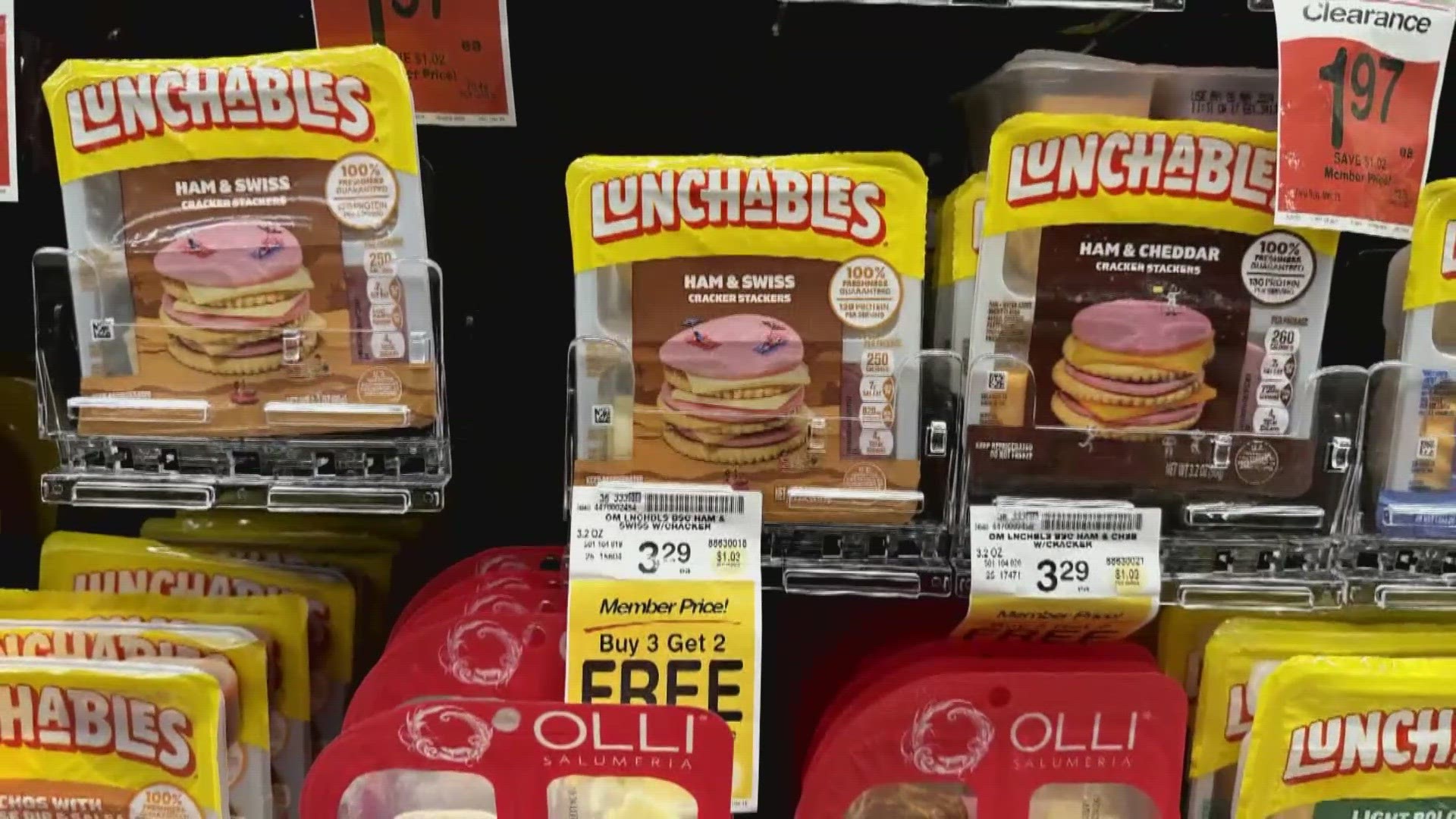 The Lunchables that are part of a federal school meal program reportedly have higher levels of sodium than their store-bought counterparts, as well as toxic metals.