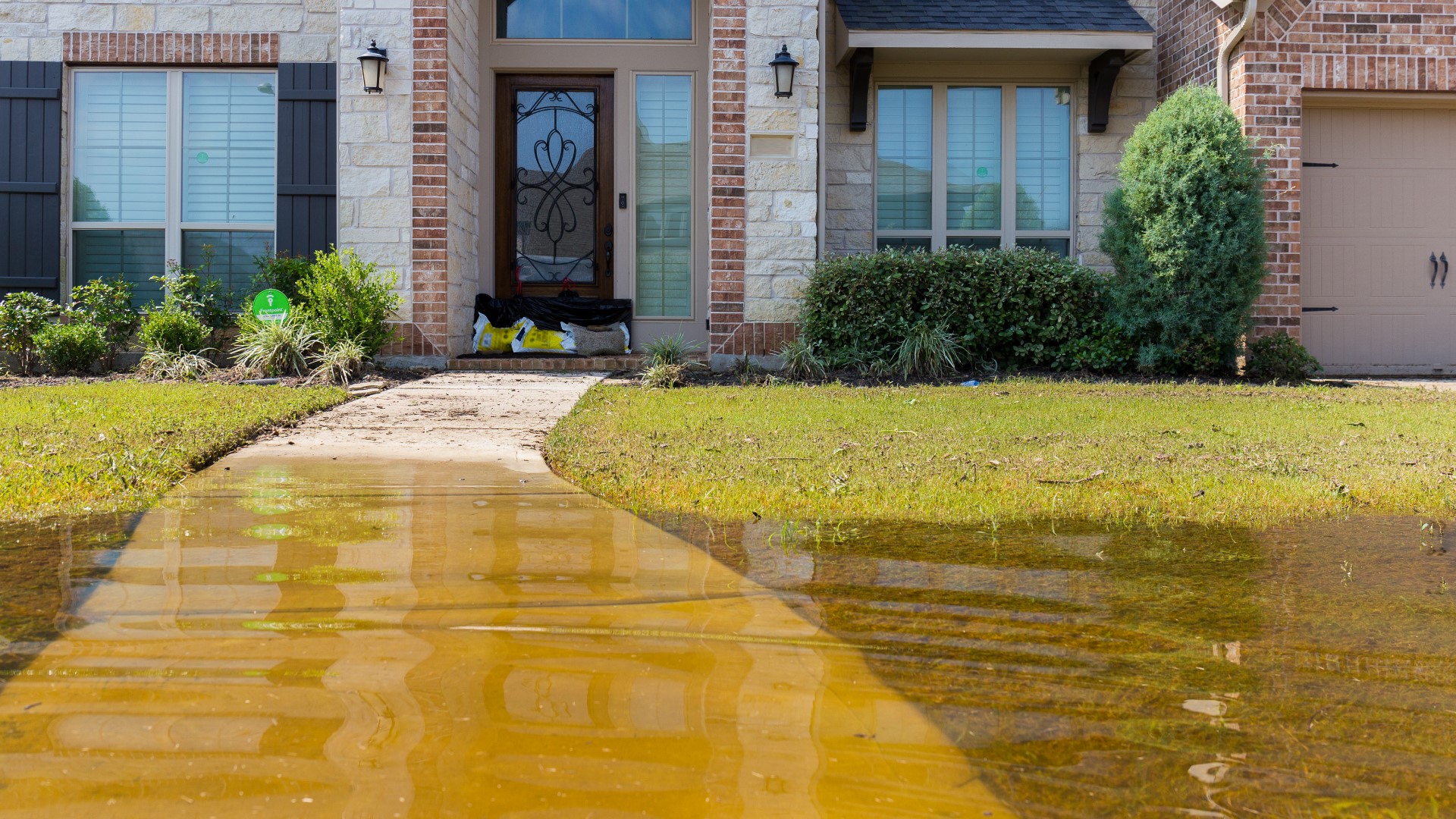 The Verify team looked into the difference between flood and water damage. Our experts break down which is covered by traditional homeowners insurance.