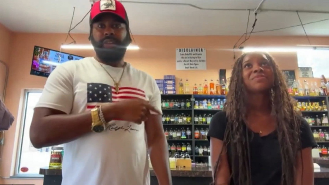 Father says teen daughter was humiliated after false shoplifting accusation at Potomac Mills