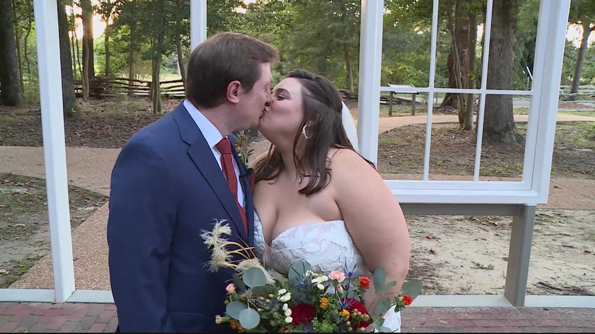 One couple in Virginia didn't let the storm rain on their wedding day. How they pulled off "I Do's" before Ian hit.