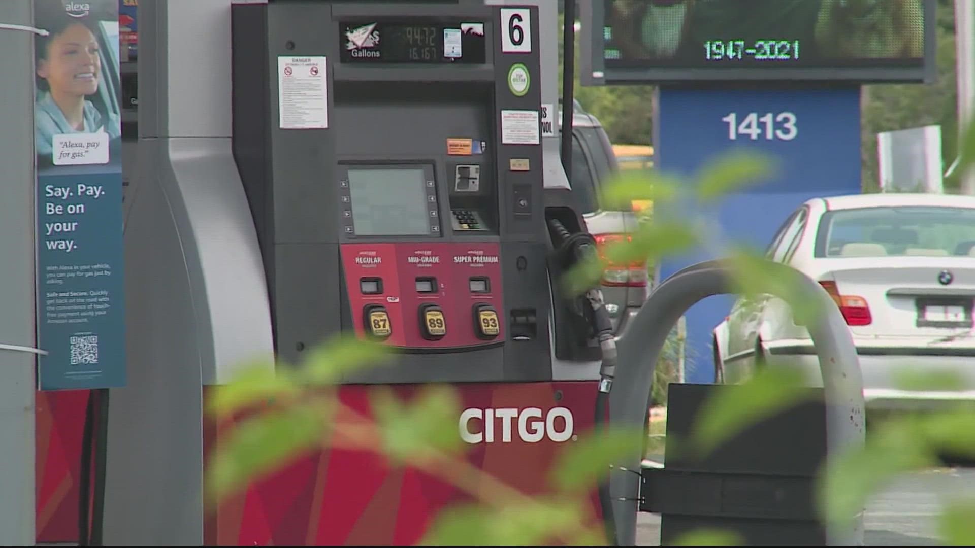 Despite the national gas price average slightly dropping, prices remain over $5 in parts of Northern Virginia.