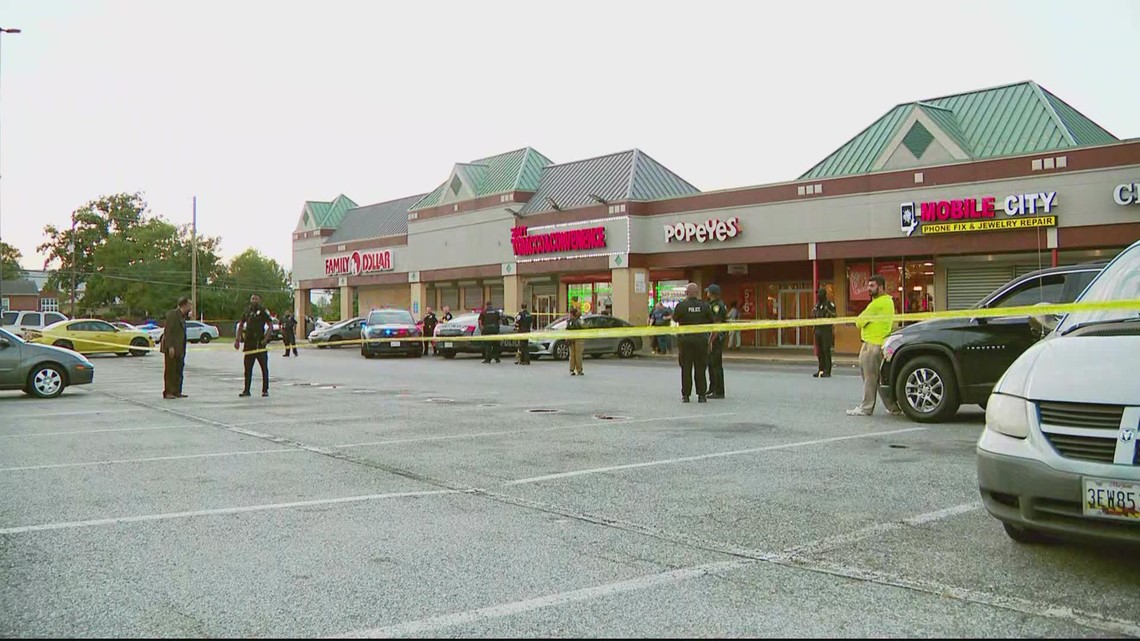 3 men shot outside Prince George's Co. strip mall