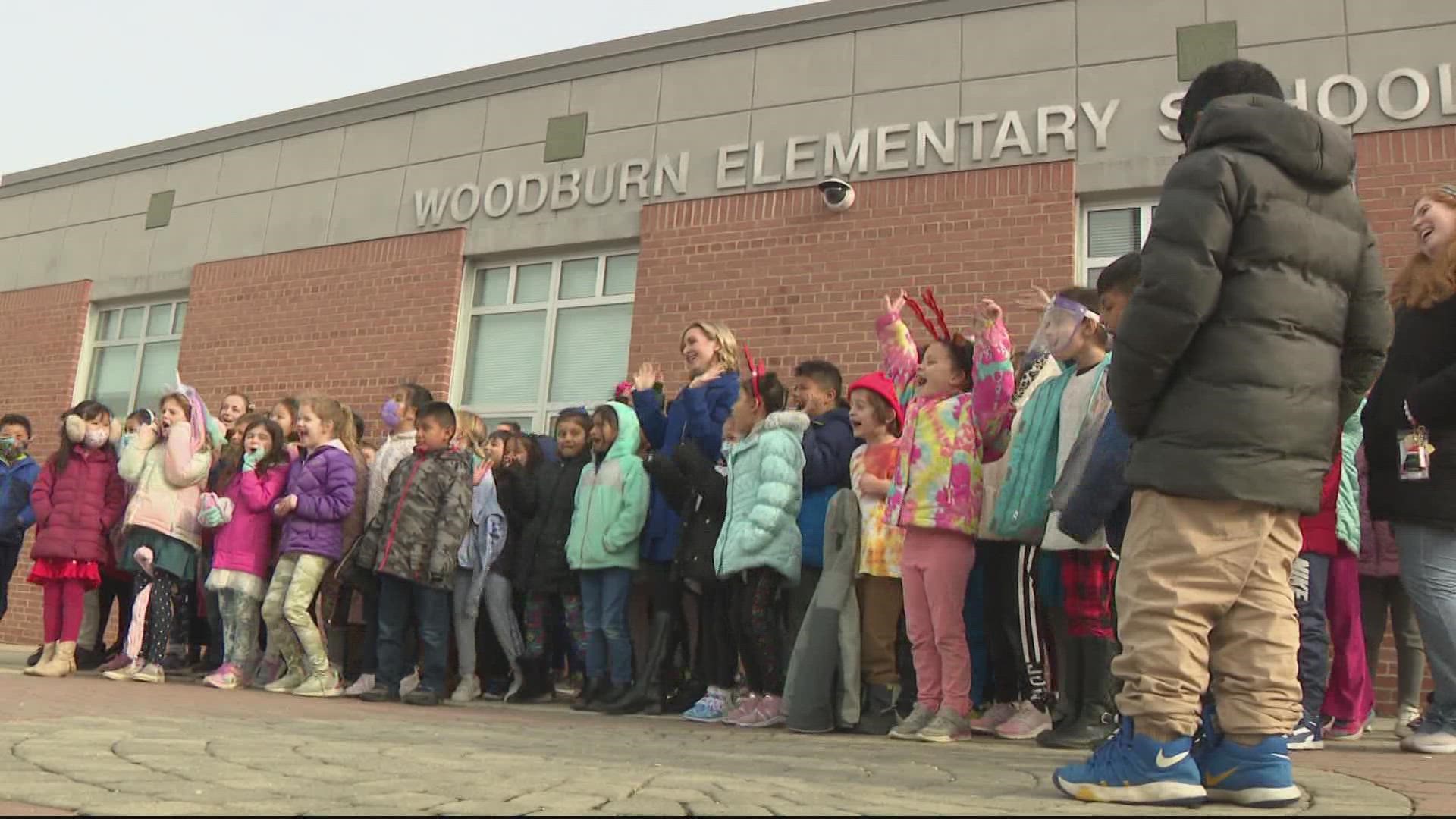 Meteorologist Kaitlyn McGrath visited with Woodburn Elementary School 2nd graders today!