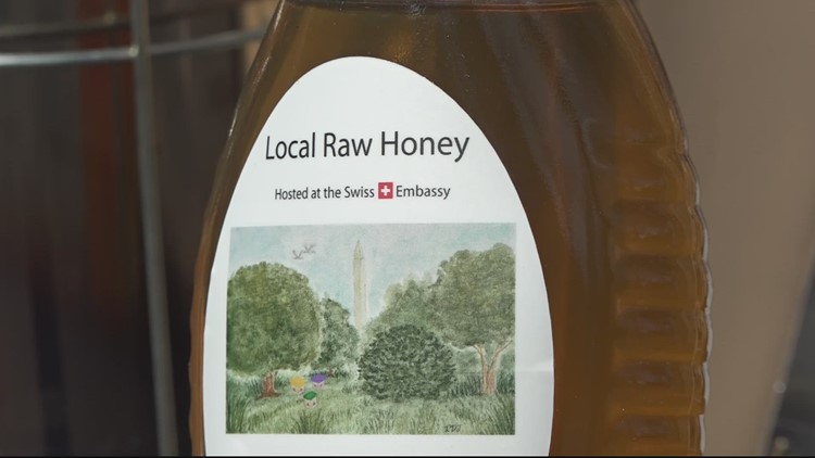 No, local honey doesn't prevent spring allergies