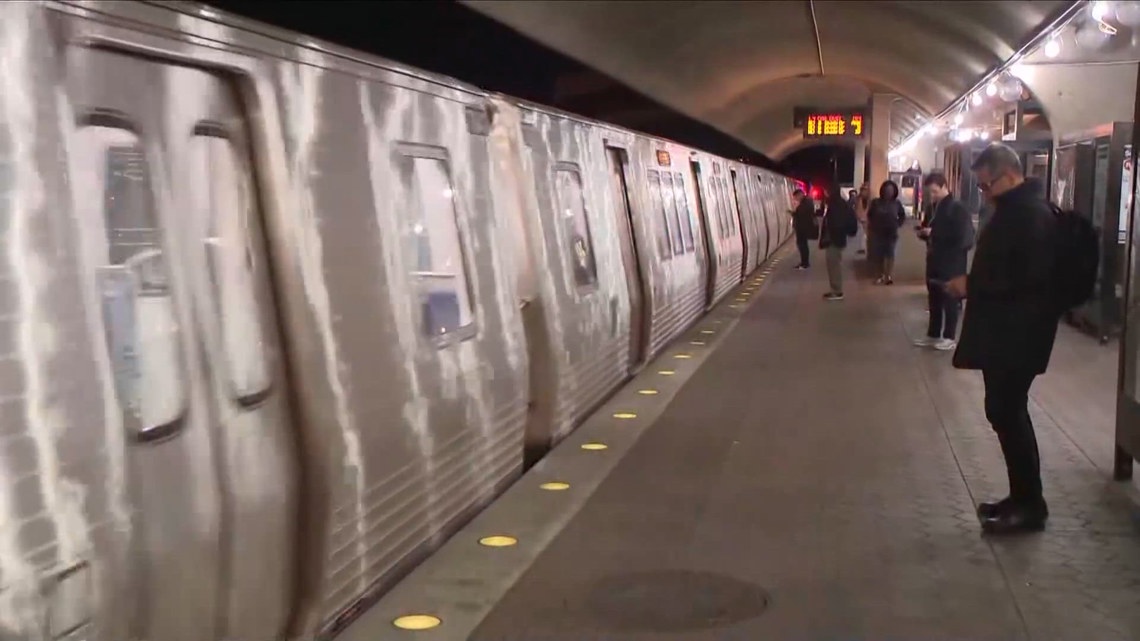 Red Line summer closures spark rider concerns over shuttle bus delays, safety risks