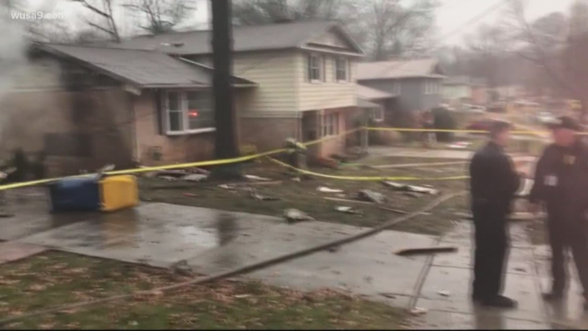 WUSA9's aviation reporter Pete Muntean, who is also a pilot, shares his perspective on the events that led to a small plane crashing into a Maryland home.